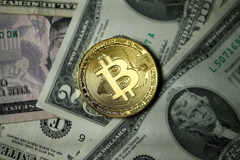 Bitcoin bears want BTC worth to drop beneath $27,000 earlier than Friday’s $900M choices expire