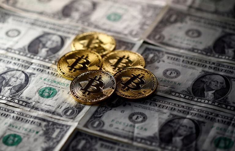 Bitcoin jumps to $30,000 amid market pressure amid financial institution issues