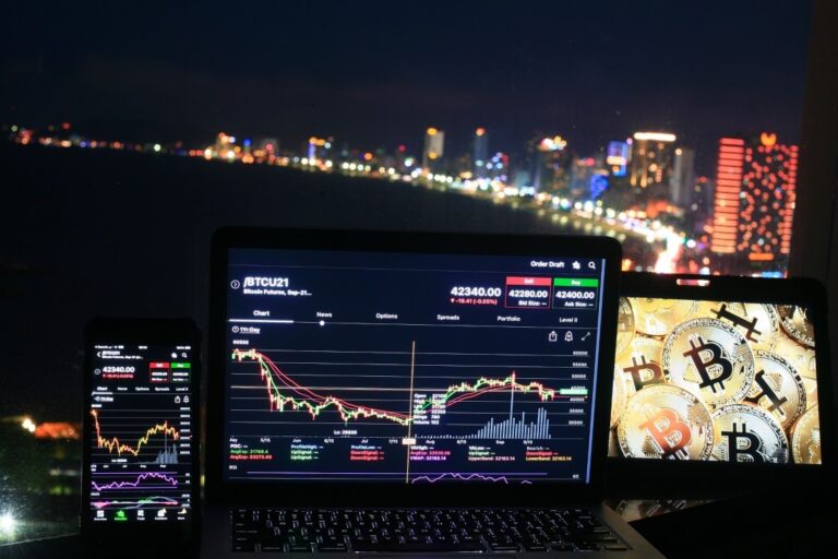 Crypto market: Daex (DAX), The Graph (GRT) and Lido (LDO) coin costs and information